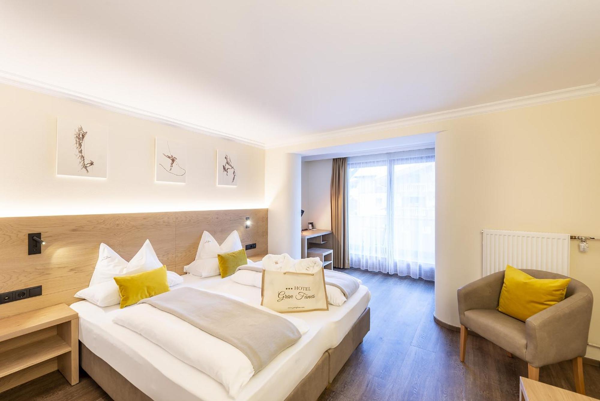 Hotel Gran Fanes Корвара-ін-Бадія Екстер'єр фото